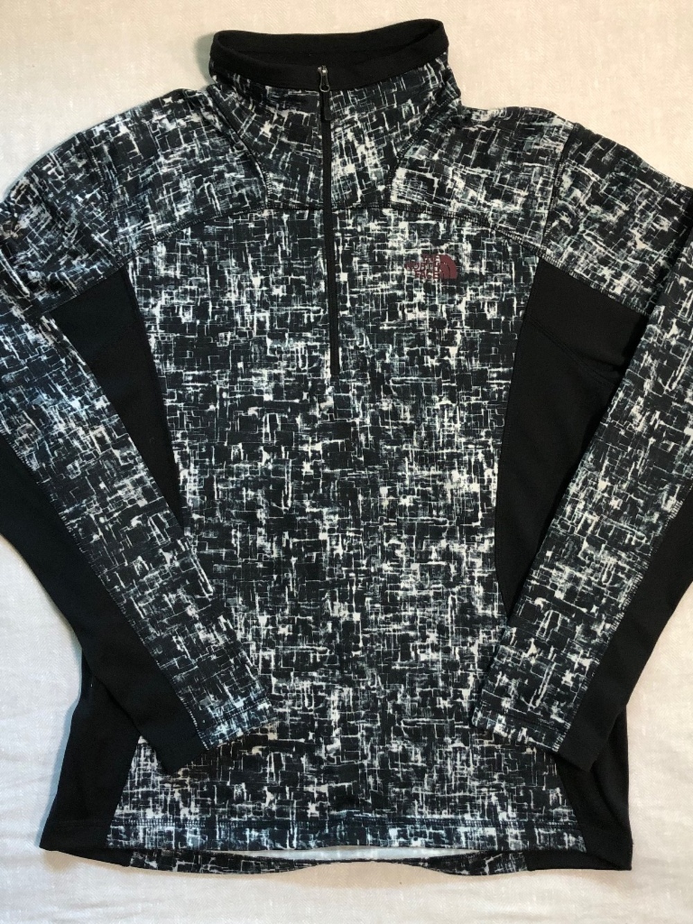 The North Face Cinder Men’s M 1/4 Zip Pullover Black White Geometric Long Sleeve
